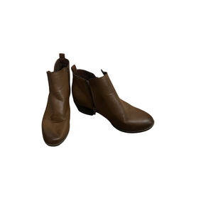 Women's London Fog Brown Ankle Boots Size 9.5M